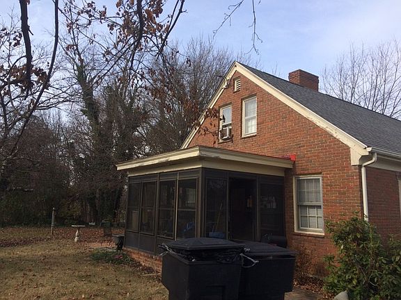 3rd image of 3233 Brandywine Ave