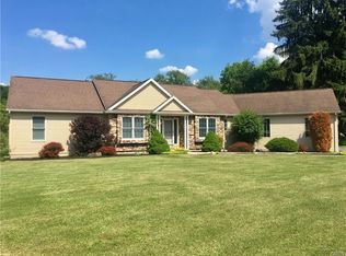 2733 Rolling Hills Rd, Camillus, NY 13031