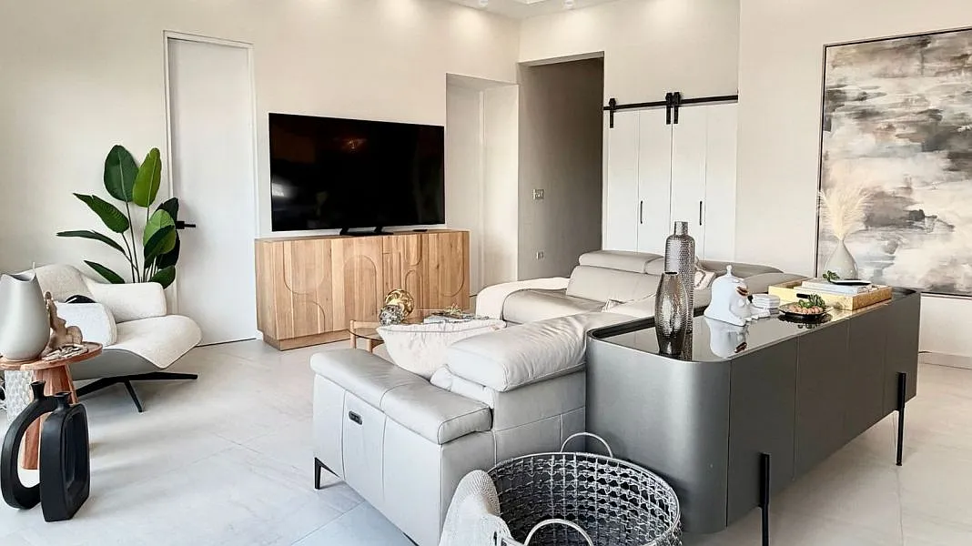 2 bed, 2.0 bath, 1400 sqft, $3,500 — Photo 4