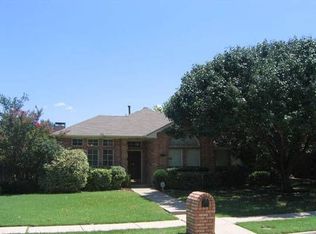 4204 Oak Mount Dr, Carrollton, TX 75010