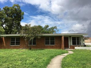 203 W Glenview Dr, San Antonio, TX 78228