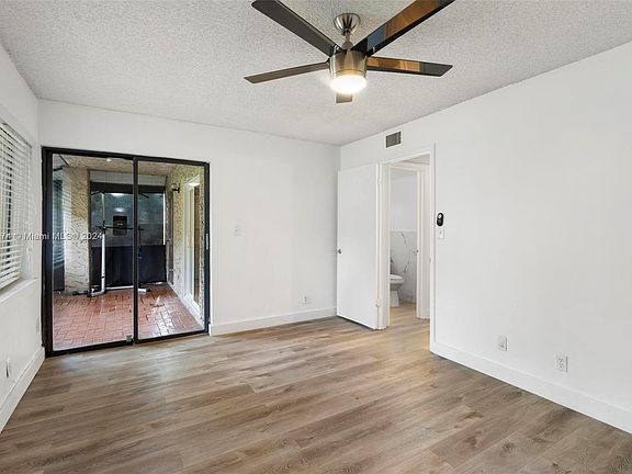 5th image of 114 Wimbledon Lake Dr #114