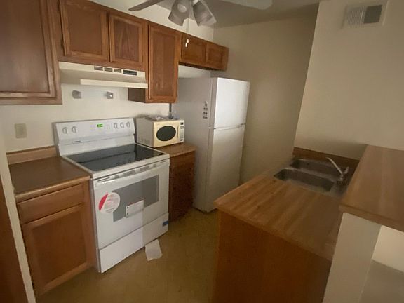 3rd image of 1361 E University Ave APT 206