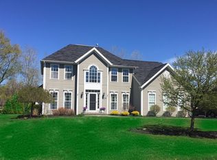 8504 Scotch Broom Cir, Baldwinsville, NY 13027