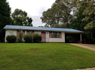 830 Westbrook Dr, Newton, NC 28658