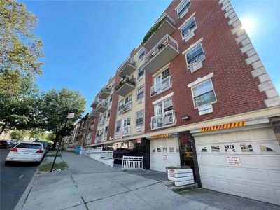 420 42nd St APT 2F, Brooklyn, NY, 11232