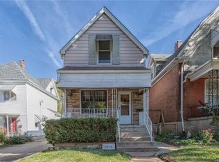 2828 Burgess Ln, Saint Louis, MO 63143