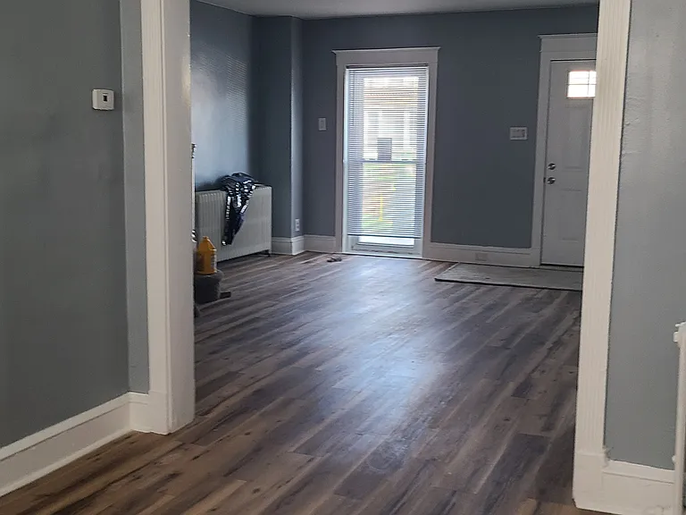 210 Long Ln — Photo 6