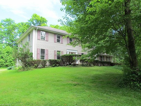2nd image of 14245 Sweetbriar Ln