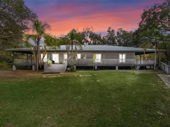 4910 Valley Oak St, Weirsdale, FL 32195