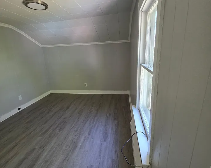 217 Seneca St #2 — Photo 5
