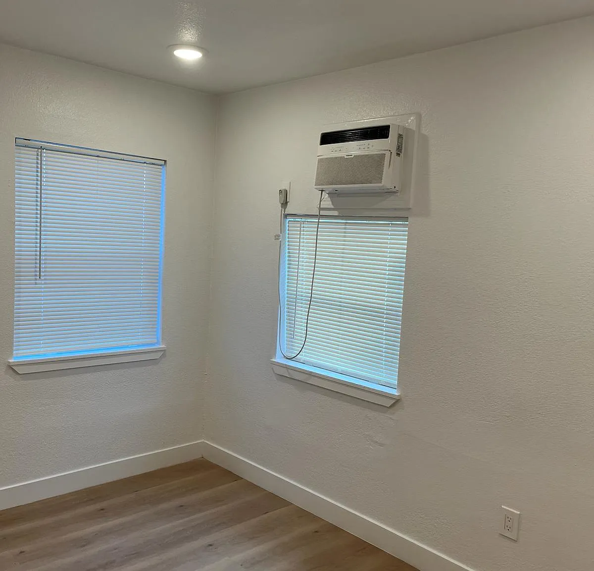 1 bed, 500 sqft, $1,295 — Photo 3