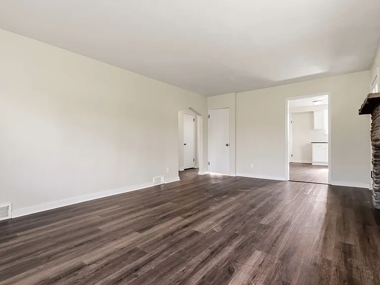 338 Meadow Ave — Photo 13