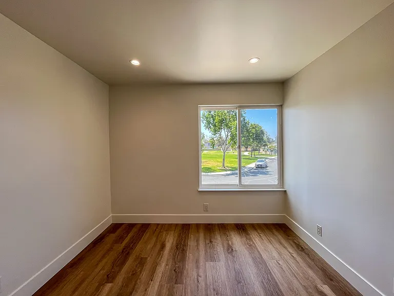 5281 Tattershall Ave — Photo 13