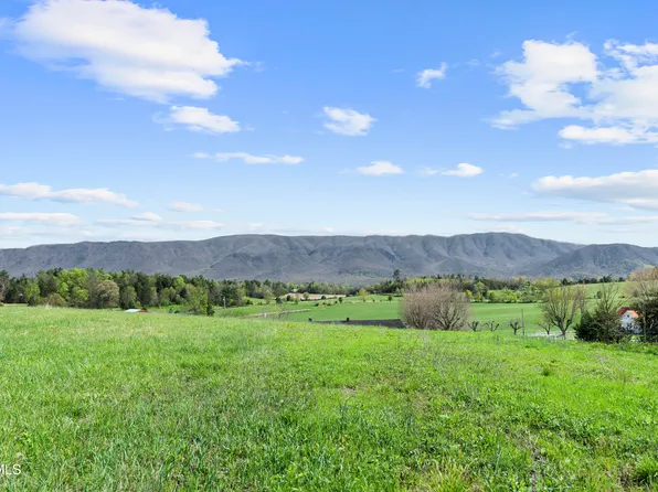 3 Red Hill Rd, Greeneville, TN 37743