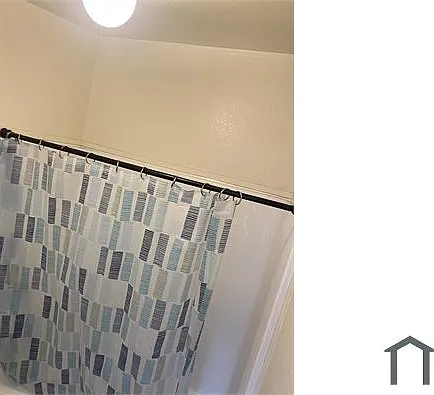 820 31st St #B — Photo 3