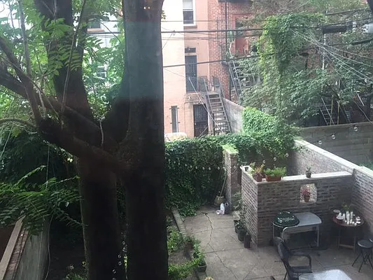 Rented by Realty Collective | media 23