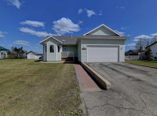 10108 S 106th St, Hythe, AB T0H2C0