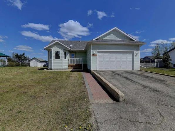 10108 S 106th St, Hythe, AB T0H 2C0