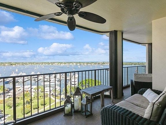 2nd image of 136 Lakeshore Drive #1111