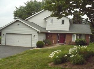 284 Indian Head Rd, Columbia, PA 17512