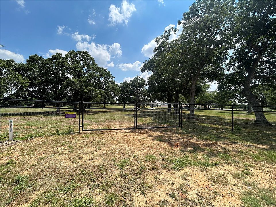 1st image of 205 Quiet Cove Ct