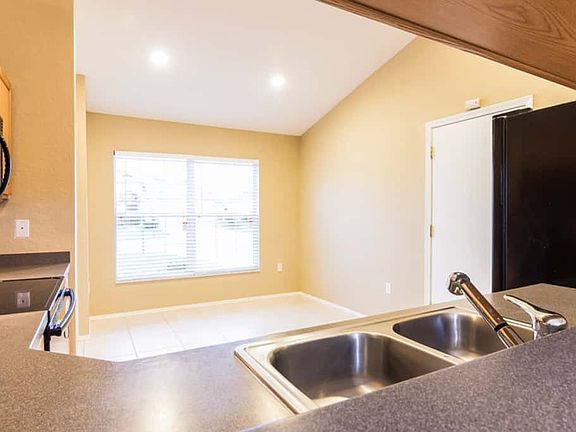 5th image of 4526 Magnolia Preserve Ct
