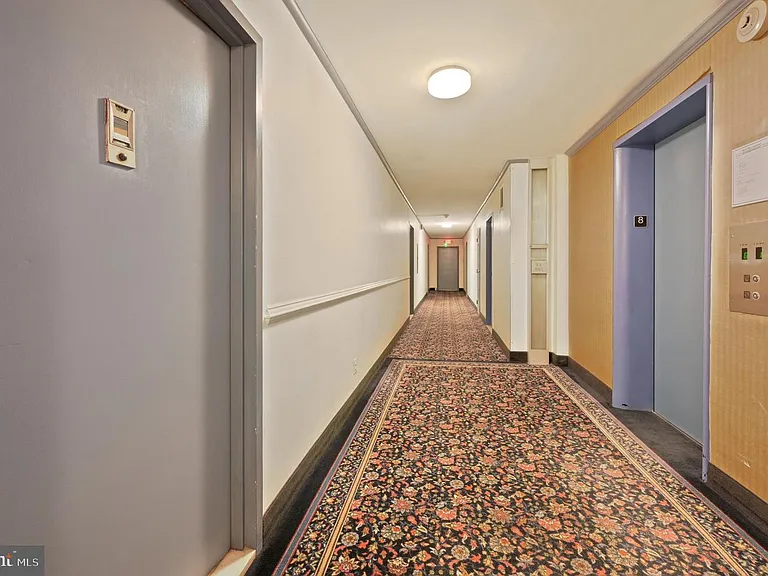 2401 Washington Cir NW #H-803 — Photo 6