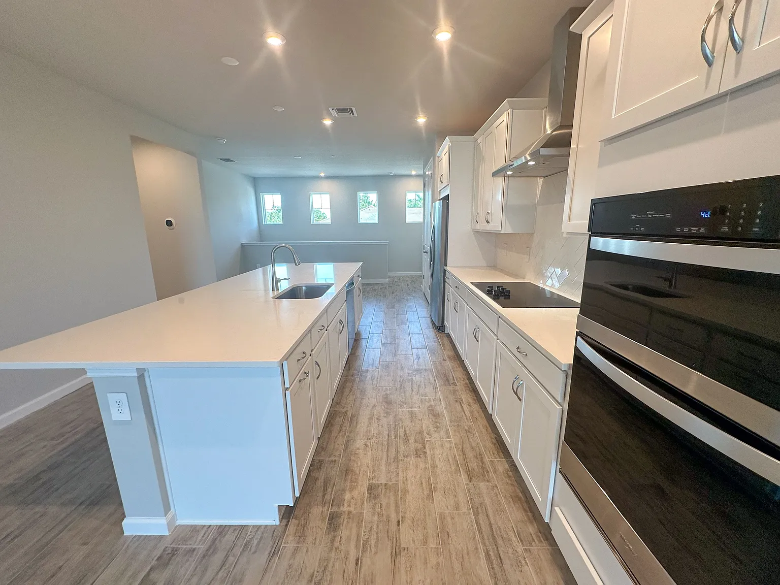 2 bed, 2.0 bath, 1480 sqft, $3,000 — Photo 1