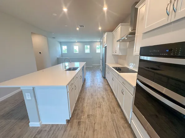 4551 Arboretum Cir Unit 202, Naples, FL 34120