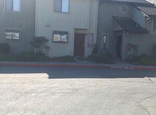 7536 Golf Club Ct APT 13, Sacramento, CA