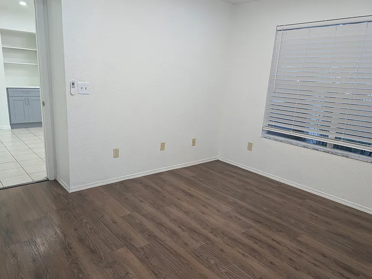 831 Camargo Way #112 — Photo 31