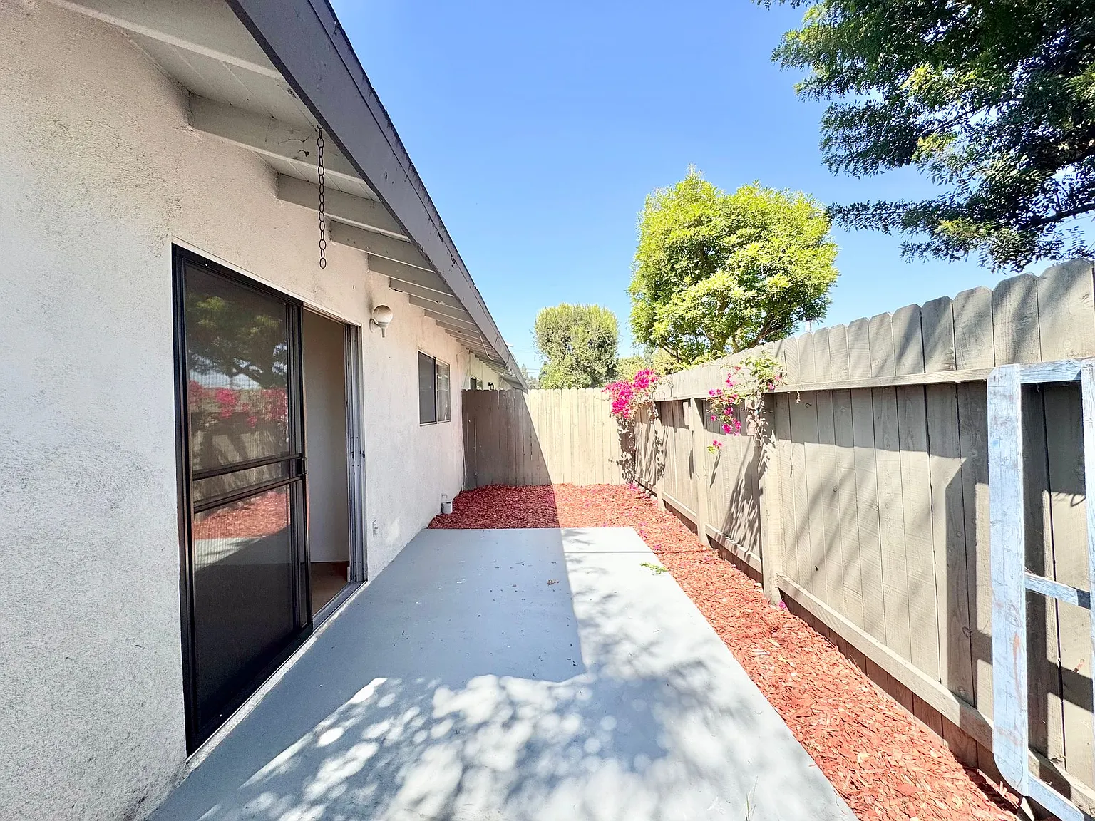 Garden Walk Apartments — Photo 4