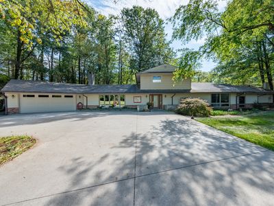 7200 E Dallas Dr, Terre Haute, IN, 47802