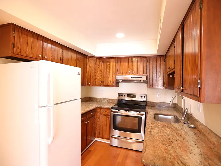 133 Woodgate Ln #23 — Photo 6