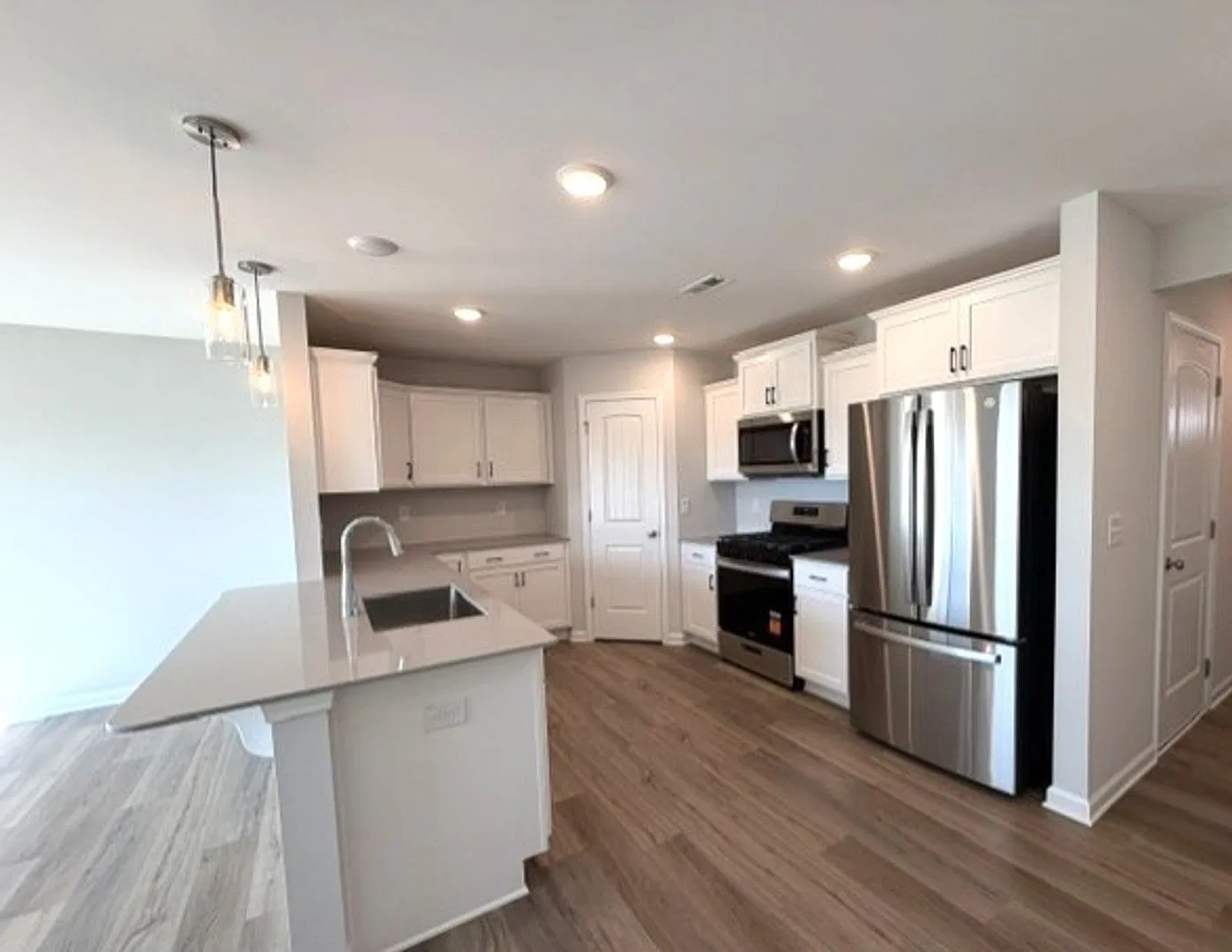 ~ Be The FIRST to enjoy this beautiful brand new townhome in Oakmont Townes! ~ — Photo 3