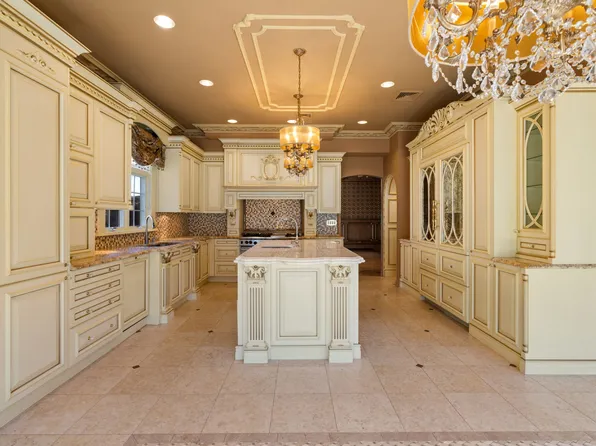 51 Romer Road image 12 of 92