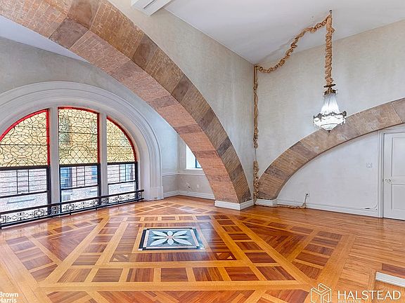 2nd image of 205 E 16th St APT 3F
