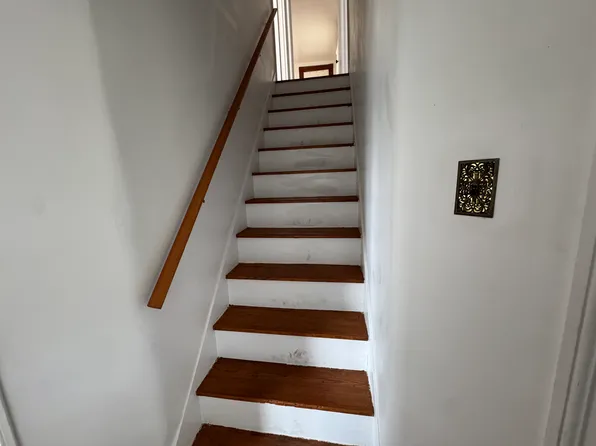 14065 S Middle Rd, Edinburg, VA 22824