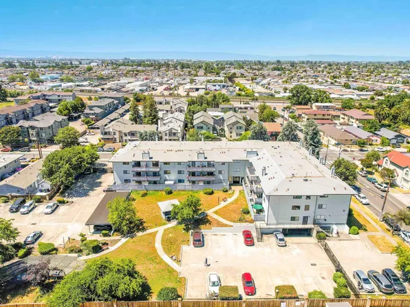 325 Valle Vista Ave #314, Hayward, CA 94544