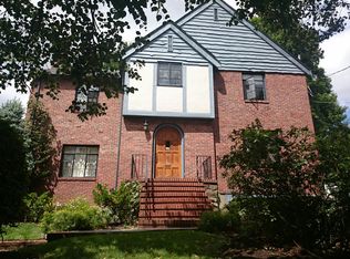 61 Welland Rd, Brookline, MA 02445