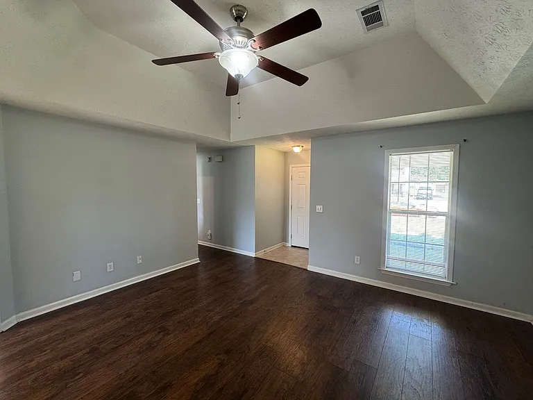5620 Sweetwood Way — Photo 3