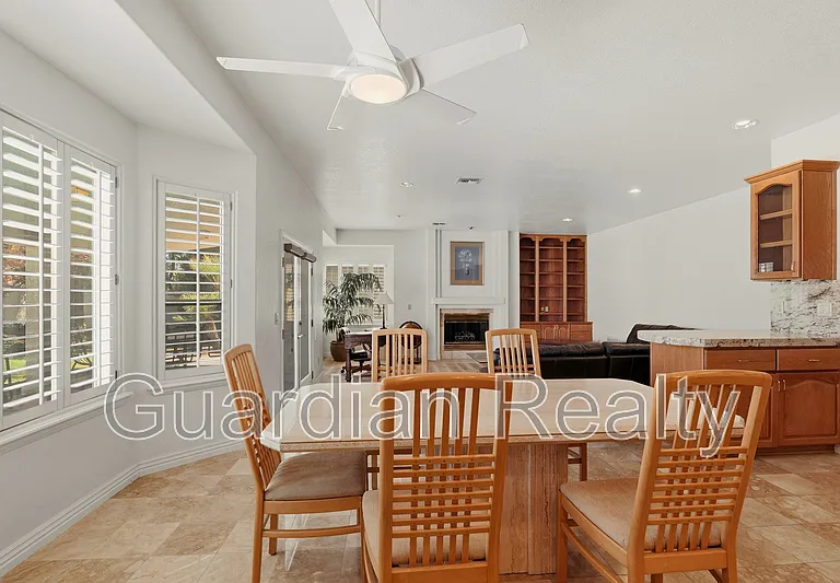 1888 Woodhaven Dr — Photo 11
