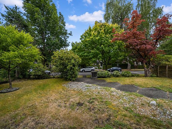 4th image of 4055 W 31st Ave