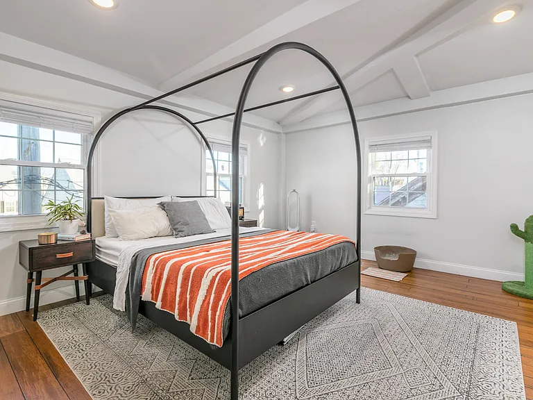 14 Daniels St #5 — Photo 10