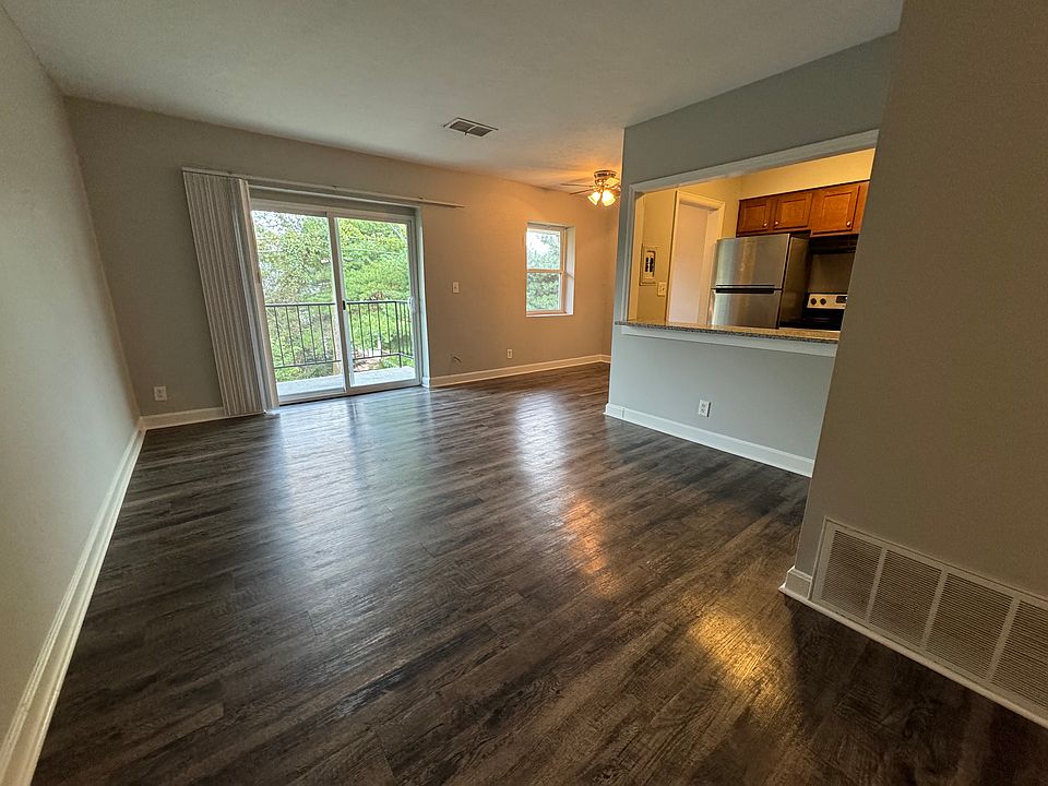 1st image of 151 Thierman Ln #1