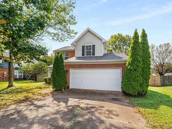 4th image of 2621 Churchill Dr