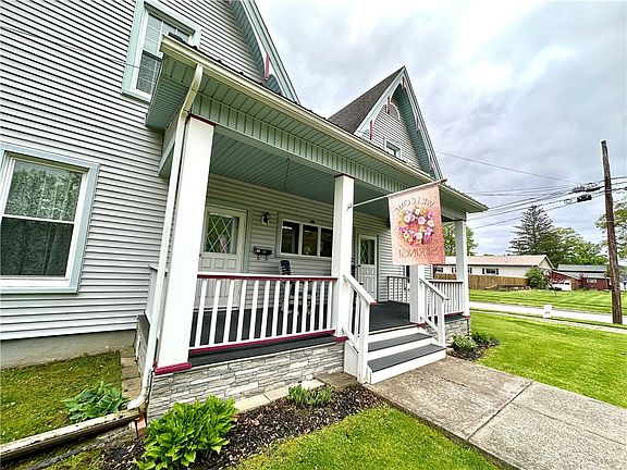 4th image of 47 Maple St #101