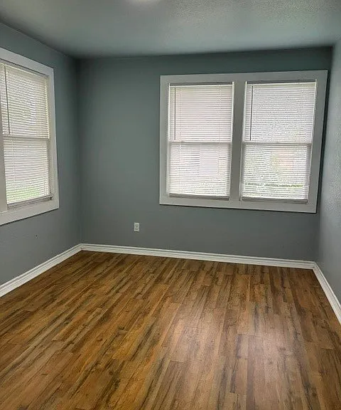 309 E Hoffman Ave — Photo 10