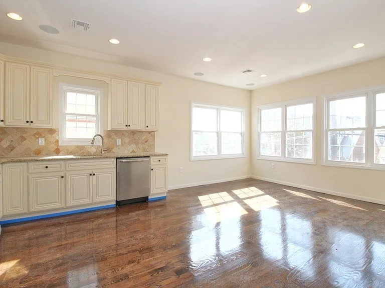 8516 5th Ave #2 — Photo 3